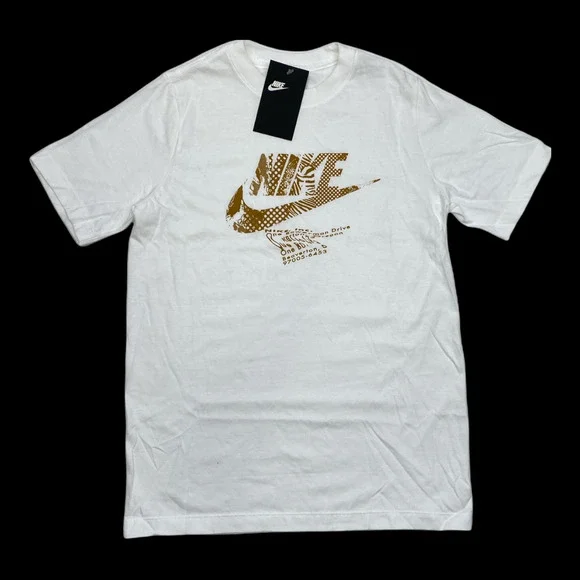 Nike Shirts Tops Nwt Nike Animal Print Logo Tshirt Medium